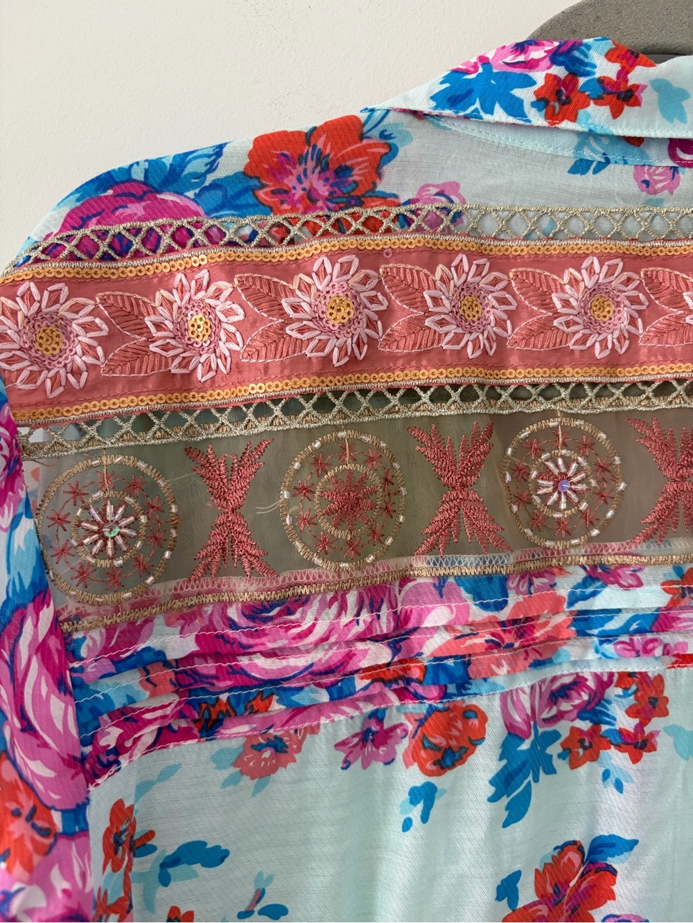 Arrata Silent Journey Floral Embroidered Long Sleeve Button Down Boho Blouse L - Picture 7 of 10